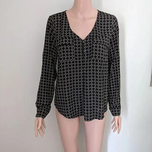 41 Hawthorn Classic Workwear Blouse Geometric Flowy Small Black Gold V Neck